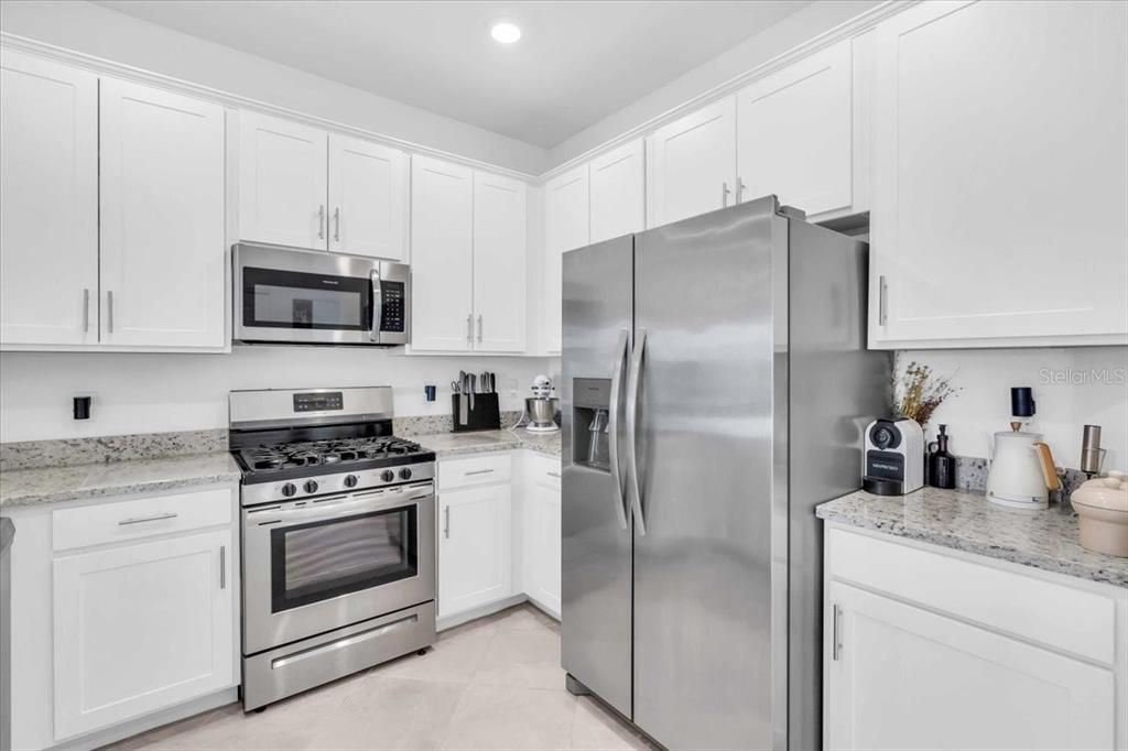 En Venta: $328,000 (3 camas, 2 baños, 1925 Pies cuadrados)