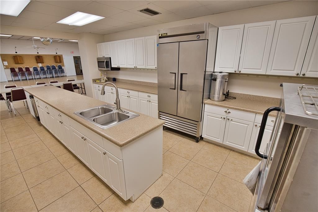 For Sale: $140,000 (2 beds, 2 baths, 1008 Square Feet)