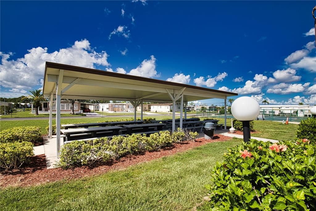 For Sale: $140,000 (2 beds, 2 baths, 1008 Square Feet)