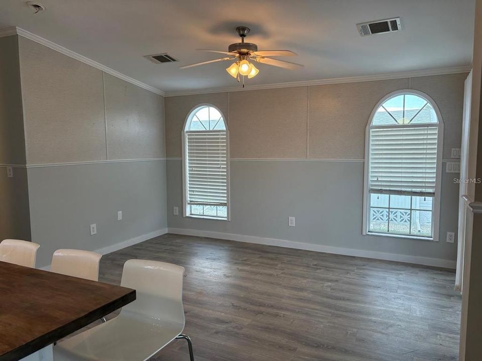 For Sale: $140,000 (2 beds, 2 baths, 1008 Square Feet)