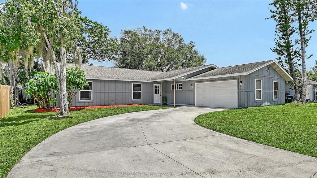 For Sale: $439,900 (3 beds, 2 baths, 1708 Square Feet)