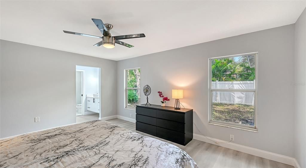 For Sale: $439,900 (3 beds, 2 baths, 1708 Square Feet)