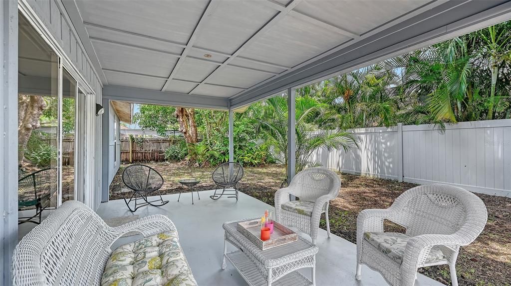 For Sale: $439,900 (3 beds, 2 baths, 1708 Square Feet)