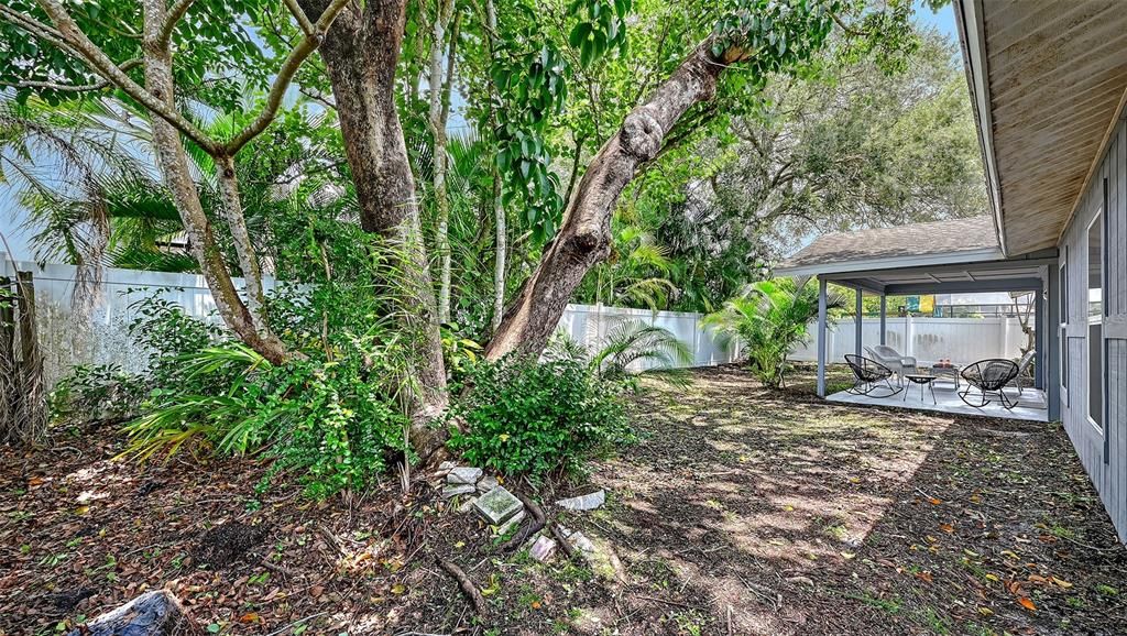 For Sale: $439,900 (3 beds, 2 baths, 1708 Square Feet)