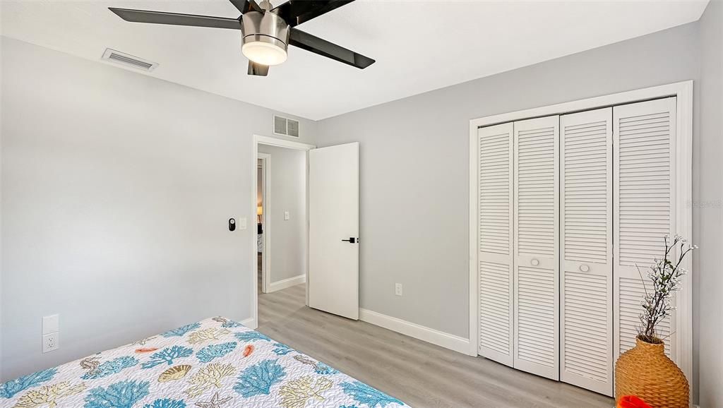 For Sale: $439,900 (3 beds, 2 baths, 1708 Square Feet)