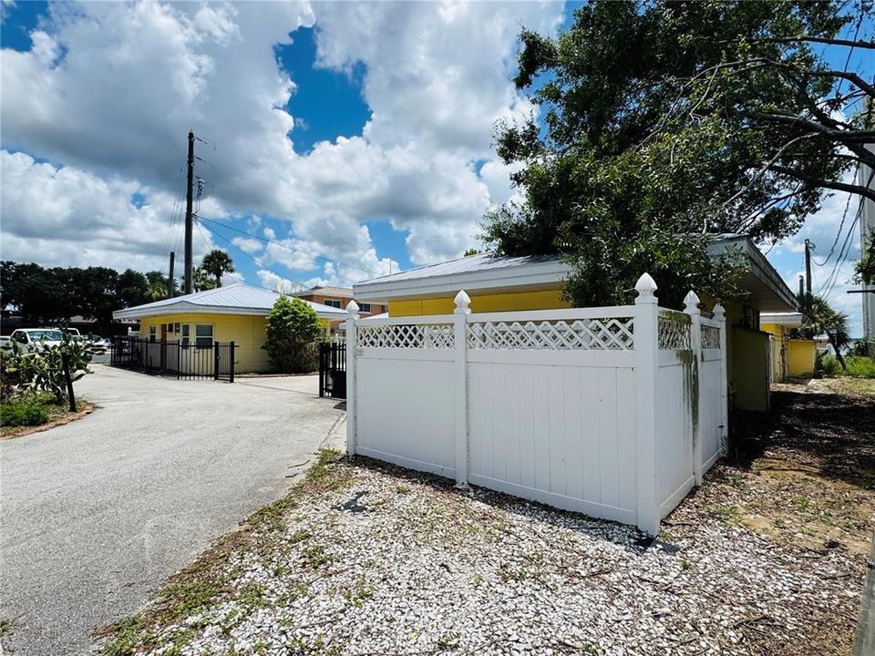 For Sale: $2,500,000 (15 beds, 0 baths, 700 Square Feet)