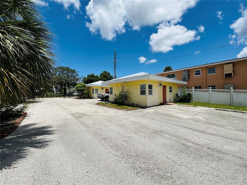 For Sale: $2,500,000 (15 beds, 0 baths, 700 Square Feet)