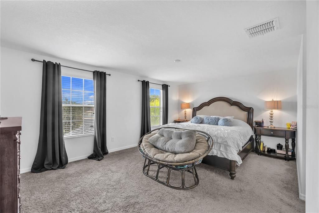 На продажу: $379,900 (6 спален, 3 ванн, 3054 Квадратных фут)