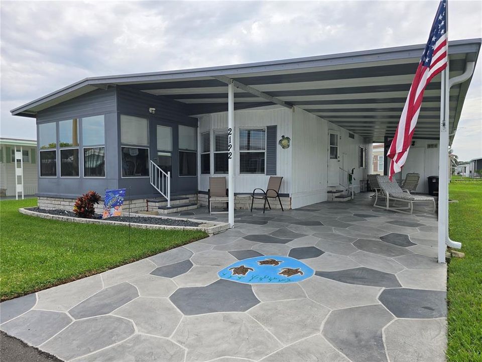For Sale: $139,900 (2 beds, 2 baths, 936 Square Feet)