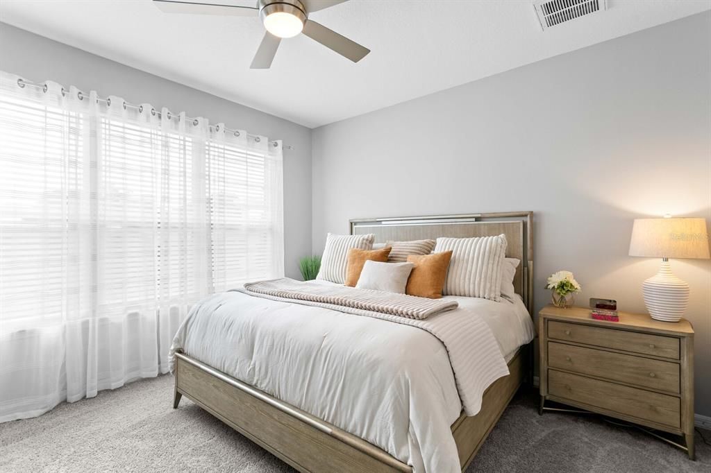 En Venta: $685,000 (4 camas, 3 baños, 2177 Pies cuadrados)