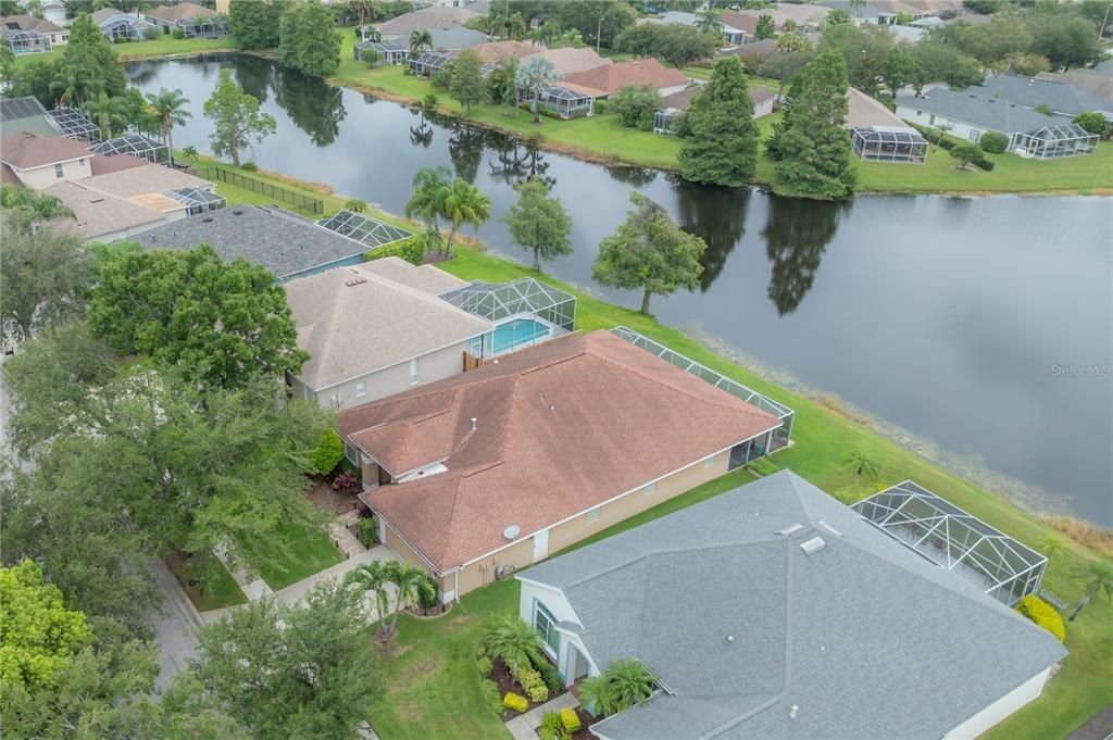 Activo con contrato: $835,000 (3 camas, 3 baños, 2554 Pies cuadrados)