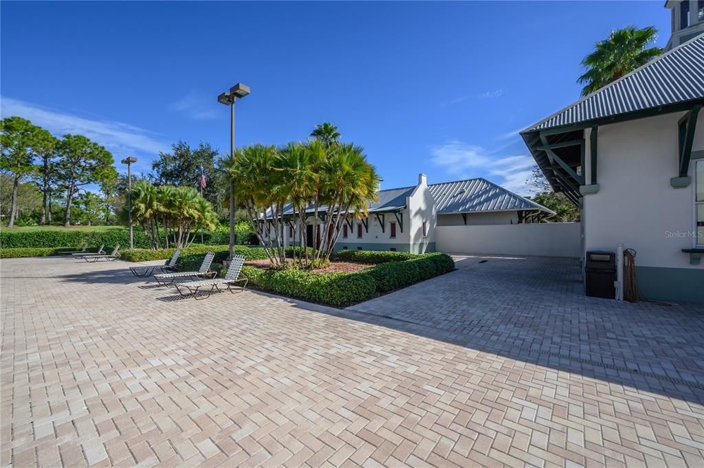 Activo con contrato: $835,000 (3 camas, 3 baños, 2554 Pies cuadrados)