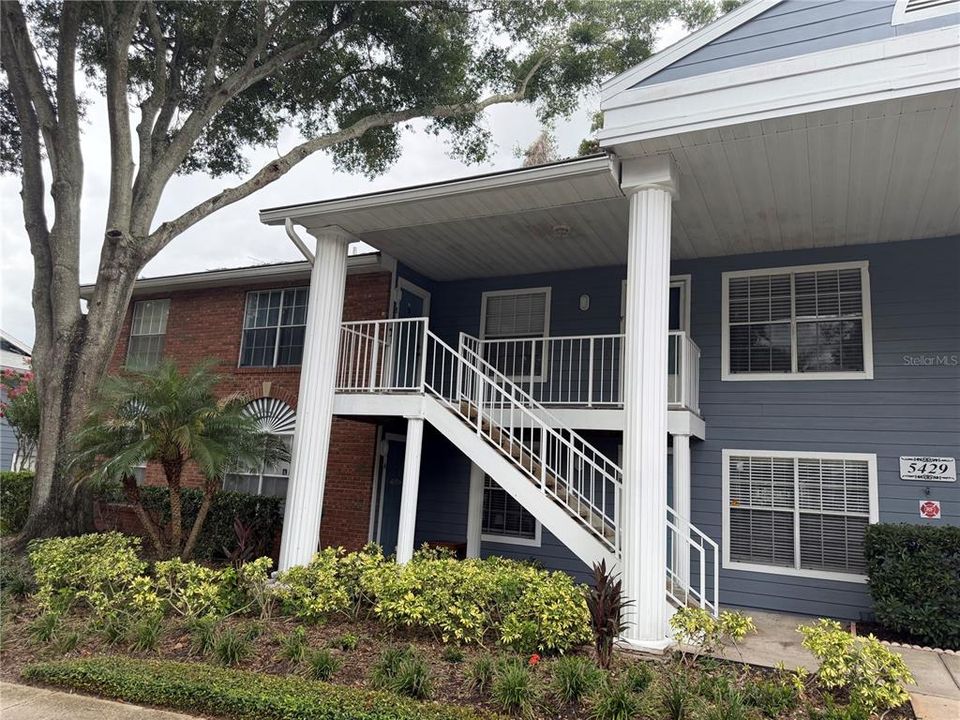 For Rent: $1,640 (2 beds, 2 baths, 919 Square Feet)