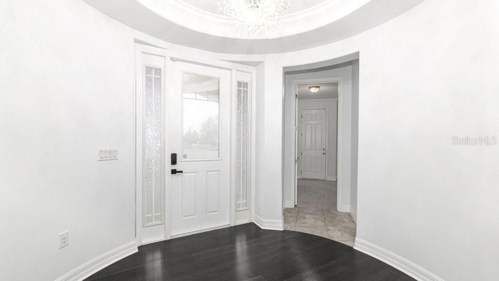 En Venta: $1,050,000 (5 camas, 4 baños, 4732 Pies cuadrados)