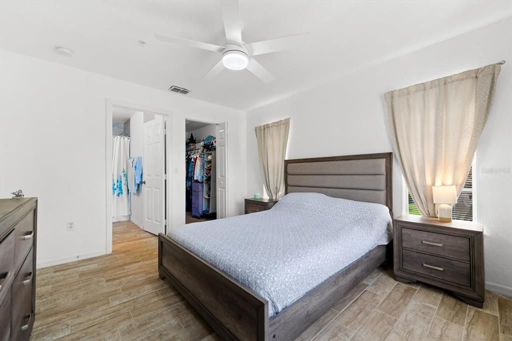 For Rent: $1,850 (2 beds, 2 baths, 1080 Square Feet)