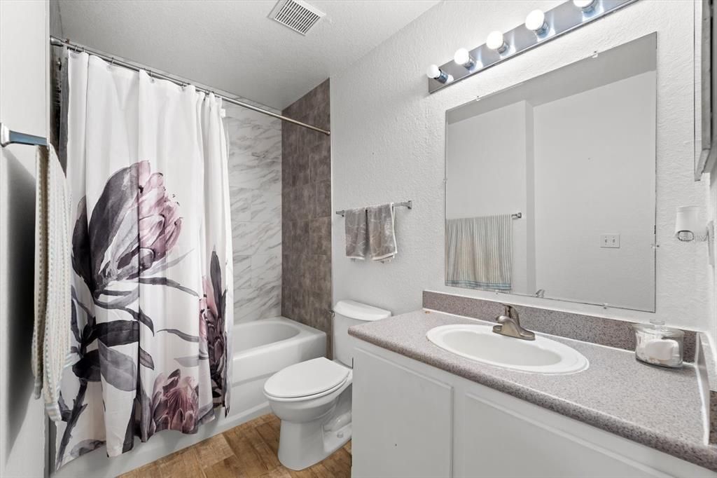 For Rent: $1,850 (2 beds, 2 baths, 1080 Square Feet)