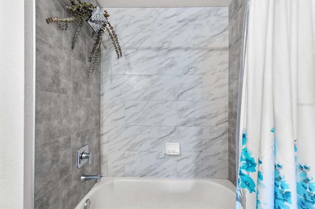 For Rent: $1,850 (2 beds, 2 baths, 1080 Square Feet)