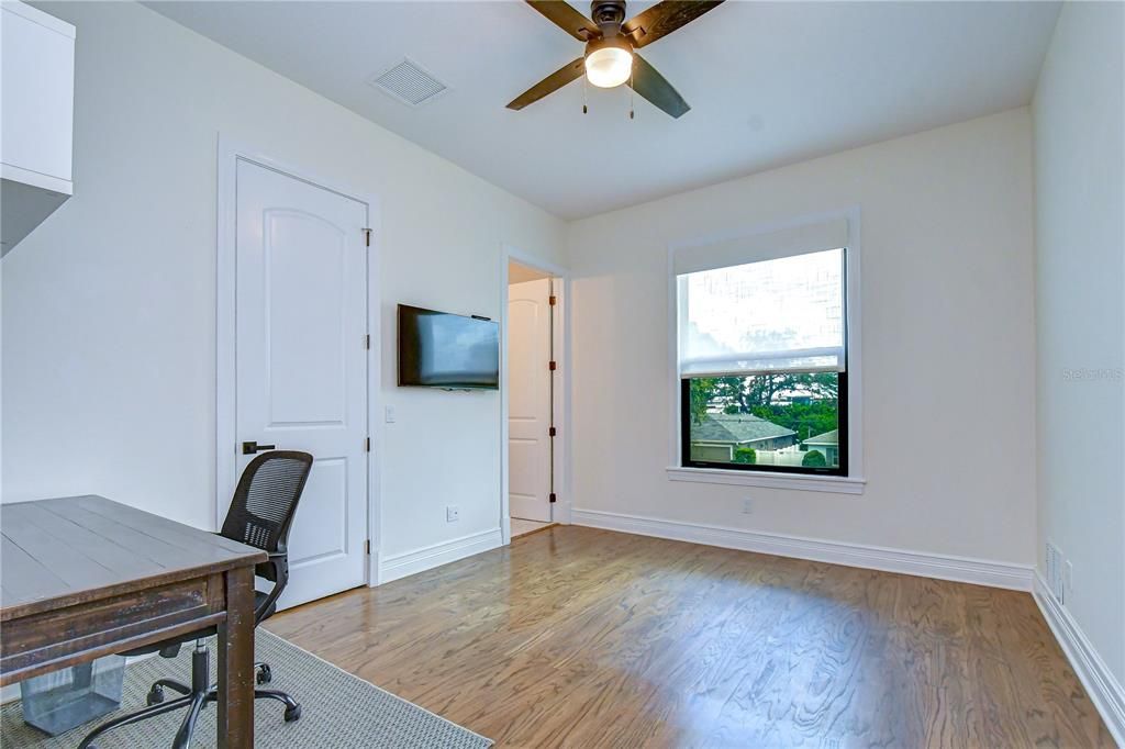 For Sale: $1,550,000 (5 beds, 4 baths, 3366 Square Feet)