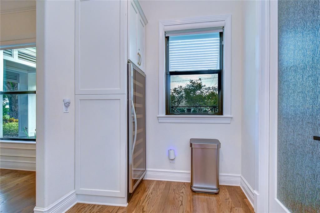 For Sale: $1,550,000 (5 beds, 4 baths, 3366 Square Feet)