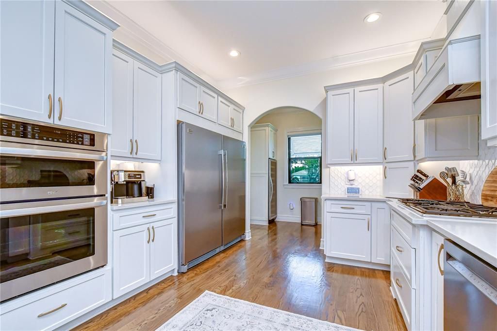 For Sale: $1,550,000 (5 beds, 4 baths, 3366 Square Feet)