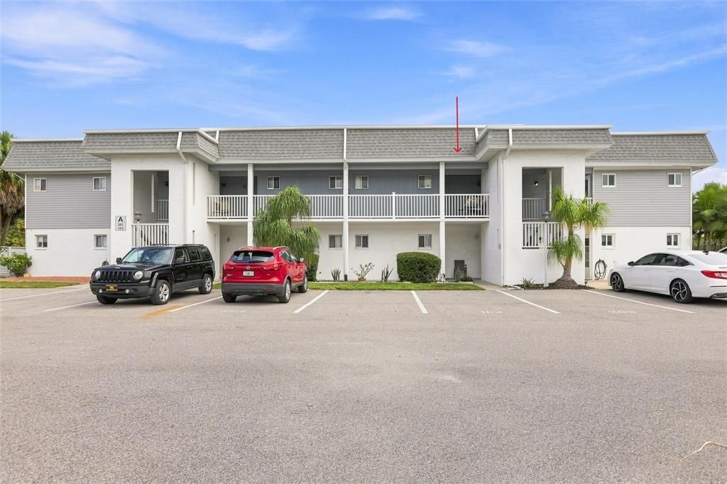 For Sale: $84,900 (1 beds, 1 baths, 735 Square Feet)