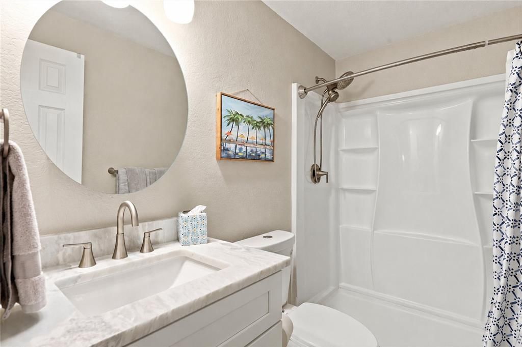 For Sale: $84,900 (1 beds, 1 baths, 735 Square Feet)