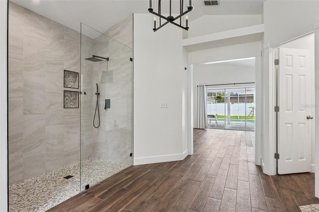 En Venta: $525,000 (3 camas, 2 baños, 2151 Pies cuadrados)