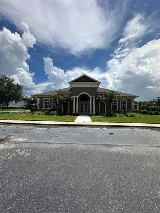 For Rent: $1,620 (2 beds, 2 baths, 987 Square Feet)