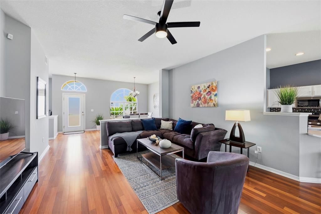 For Sale: $425,000 (4 beds, 2 baths, 2012 Square Feet)