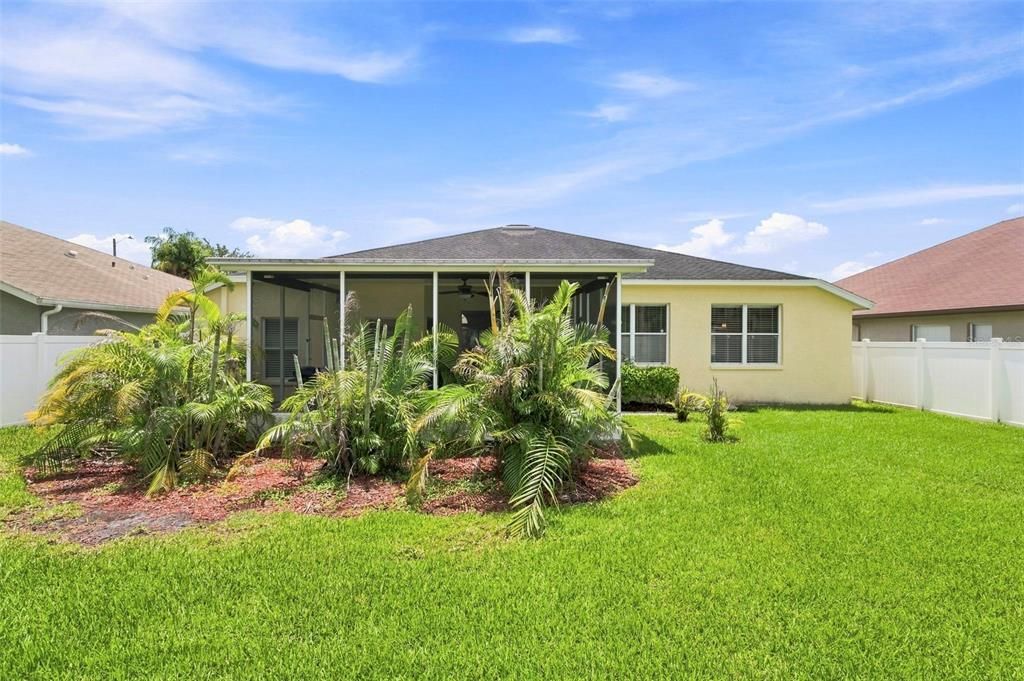 For Sale: $425,000 (4 beds, 2 baths, 2012 Square Feet)
