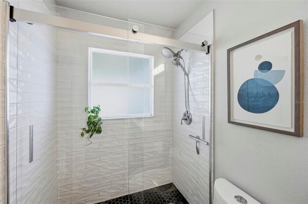 For Sale: $425,000 (4 beds, 2 baths, 2012 Square Feet)