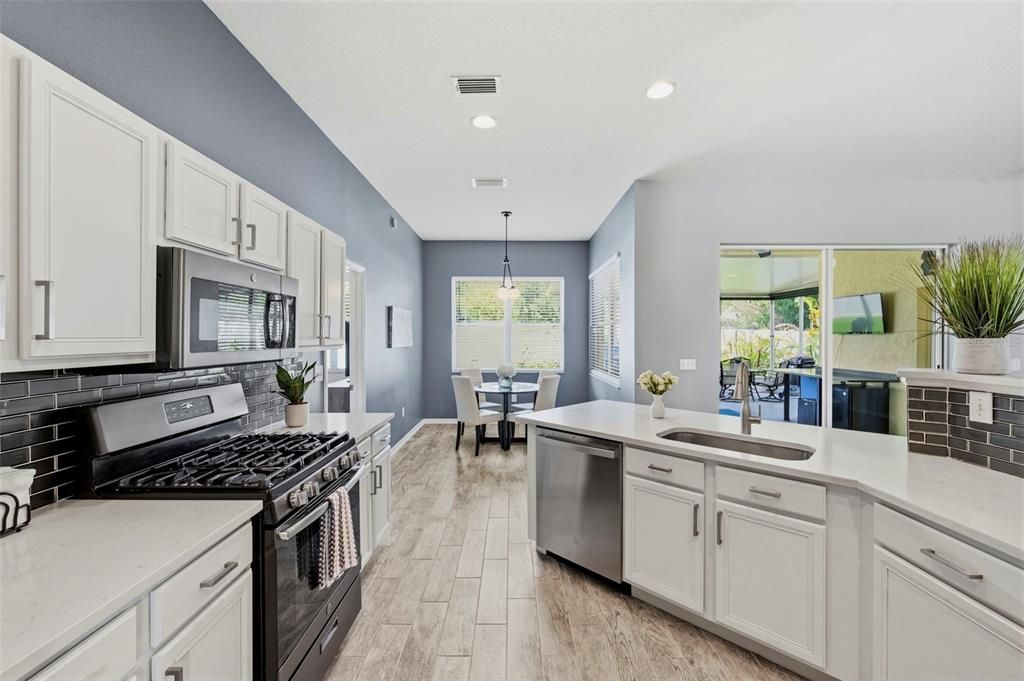 For Sale: $425,000 (4 beds, 2 baths, 2012 Square Feet)