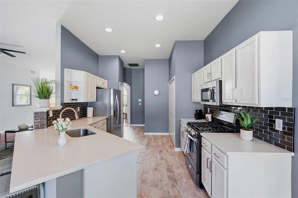 For Sale: $425,000 (4 beds, 2 baths, 2012 Square Feet)