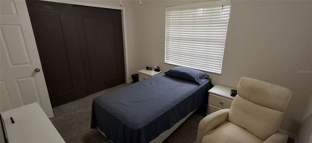 Active With Contract: $286,000 (3 beds, 3 baths, 1378 Square Feet)