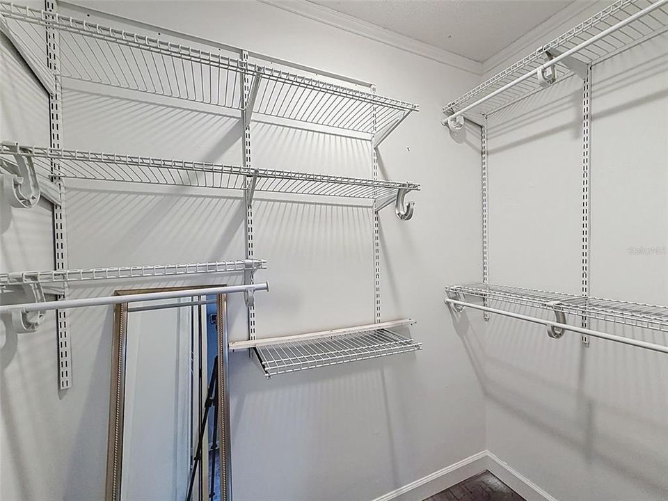 For Sale: $214,900 (3 beds, 1 baths, 1404 Square Feet)