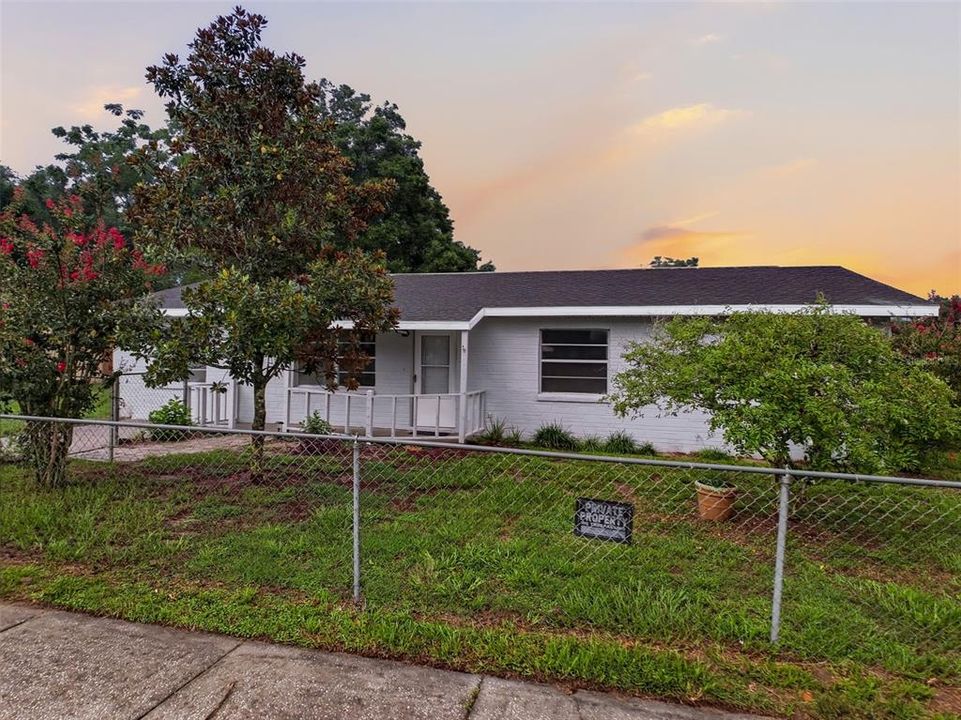 For Sale: $214,900 (3 beds, 1 baths, 1404 Square Feet)