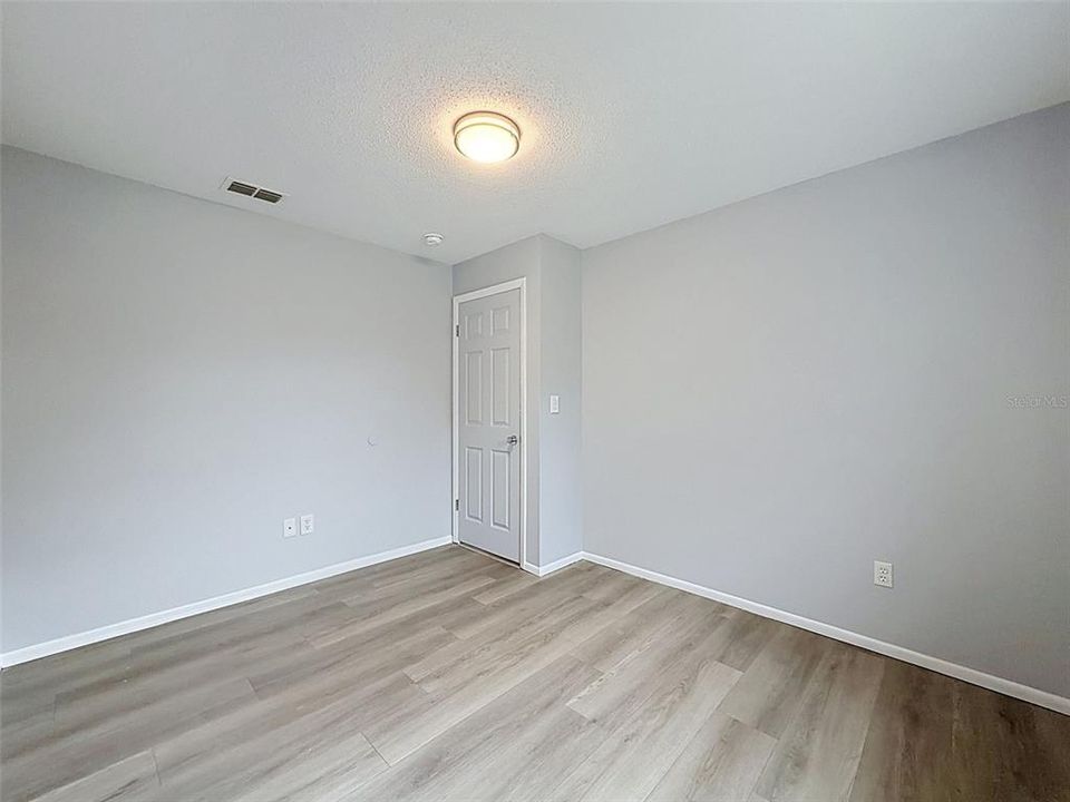 For Sale: $214,900 (3 beds, 1 baths, 1404 Square Feet)