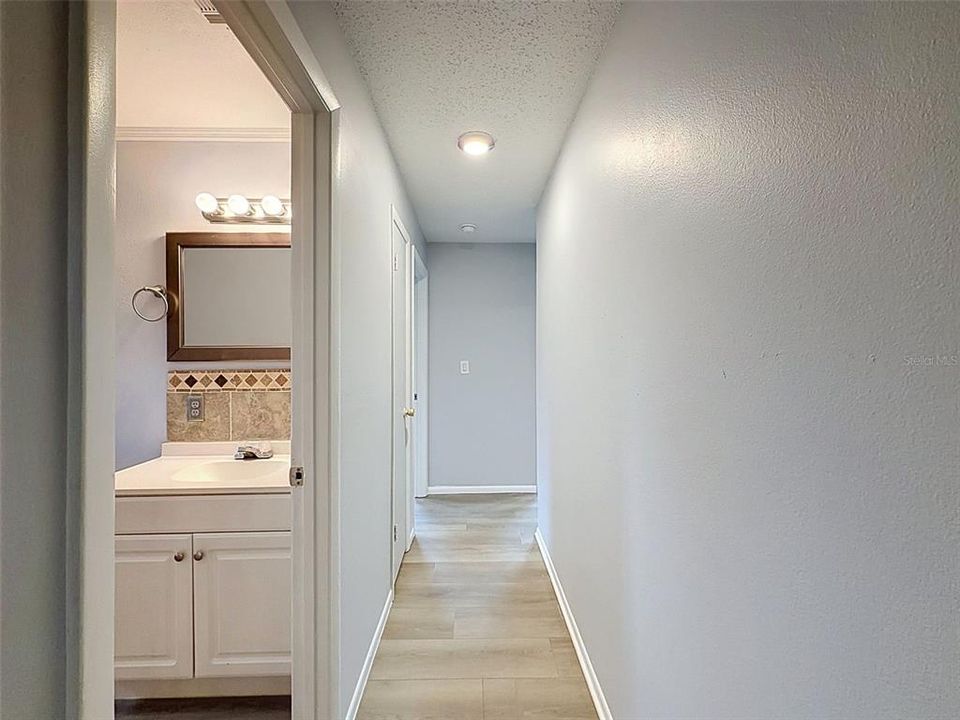 For Sale: $214,900 (3 beds, 1 baths, 1404 Square Feet)