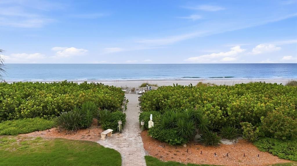 For Sale: $1,200,000 (2 beds, 2 baths, 1398 Square Feet)