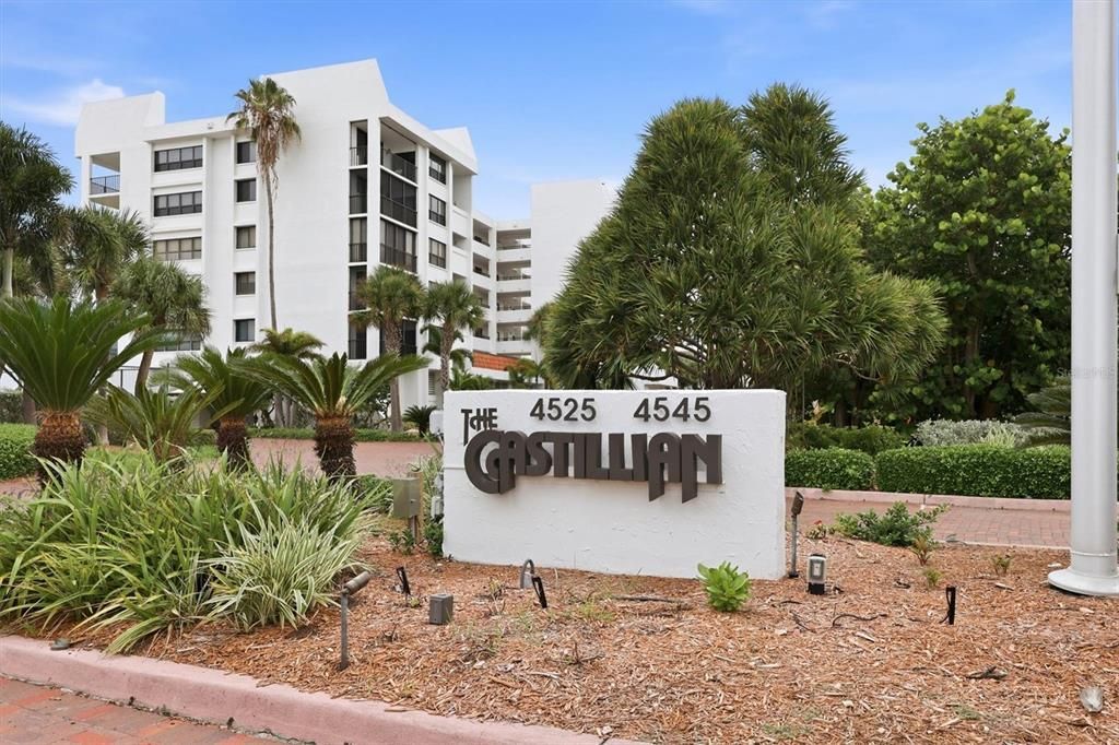For Sale: $1,200,000 (2 beds, 2 baths, 1398 Square Feet)