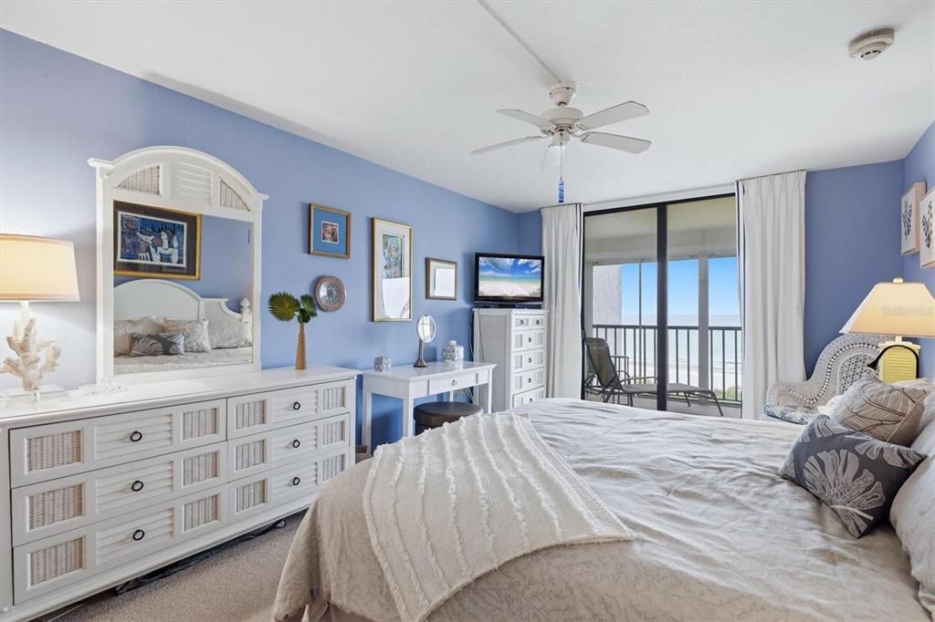 For Sale: $1,200,000 (2 beds, 2 baths, 1398 Square Feet)