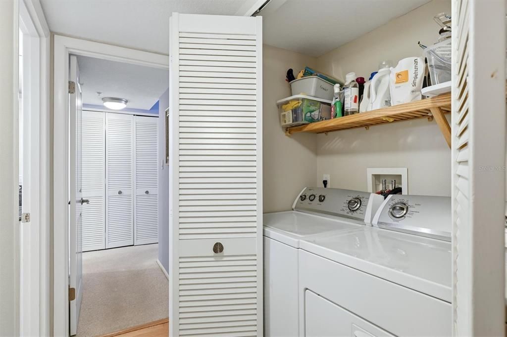 For Sale: $1,200,000 (2 beds, 2 baths, 1398 Square Feet)