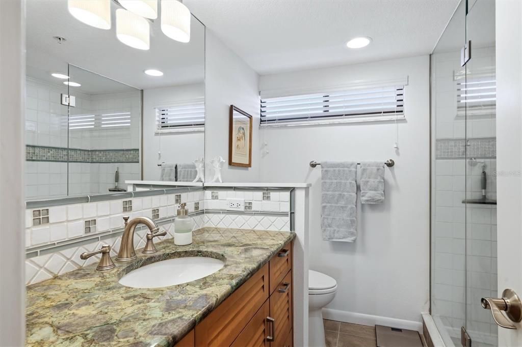 For Sale: $1,200,000 (2 beds, 2 baths, 1398 Square Feet)