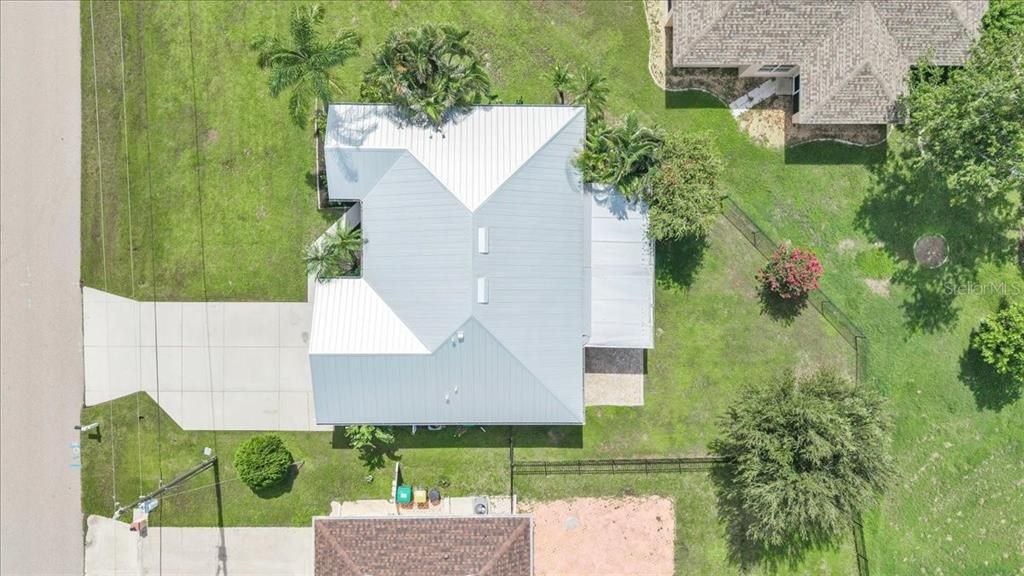 Activo con contrato: $269,000 (4 camas, 2 baños, 1431 Pies cuadrados)