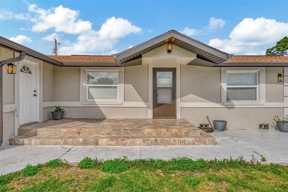For Rent: $1,600 (2 beds, 1 baths, 800 Square Feet)