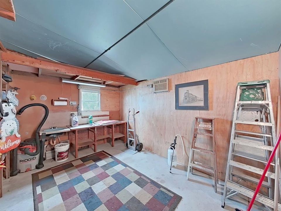 For Sale: $198,000 (2 beds, 2 baths, 1440 Square Feet)
