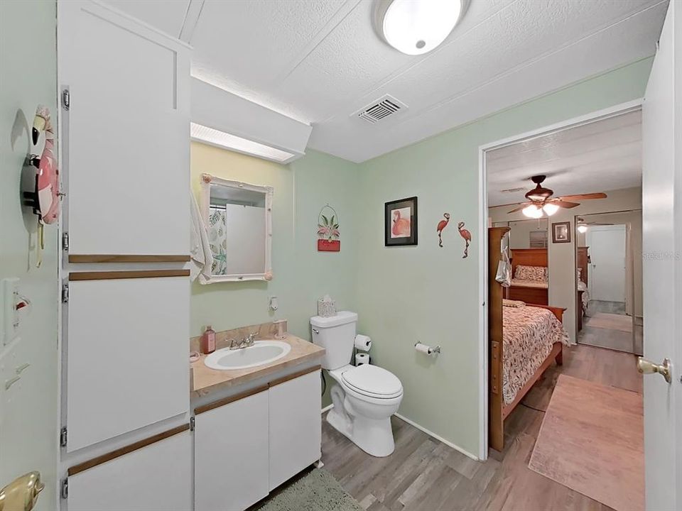 For Sale: $198,000 (2 beds, 2 baths, 1440 Square Feet)