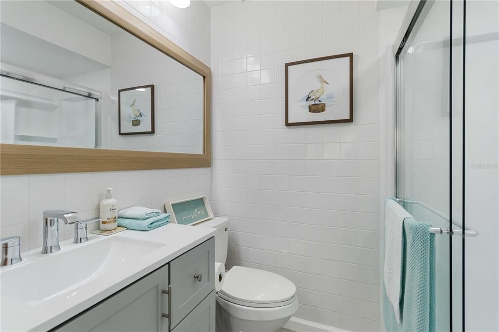 Active With Contract: $1,650 (1 beds, 1 baths, 428 Square Feet)