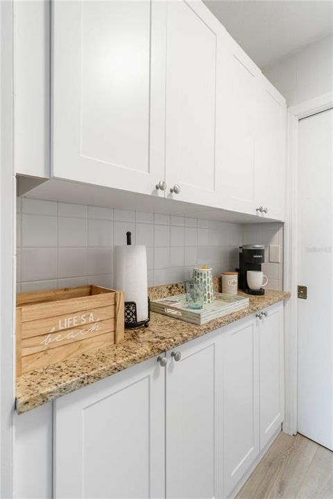 Active With Contract: $1,650 (1 beds, 1 baths, 428 Square Feet)