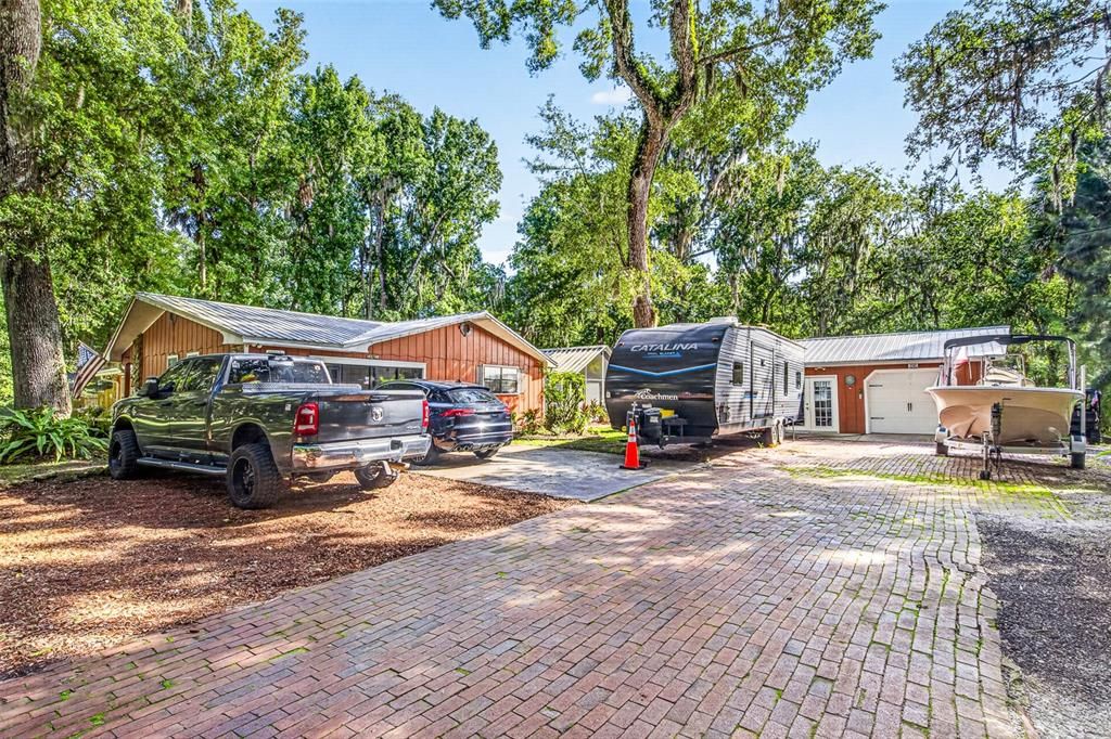 For Sale: $649,000 (3 beds, 2 baths, 2005 Square Feet)